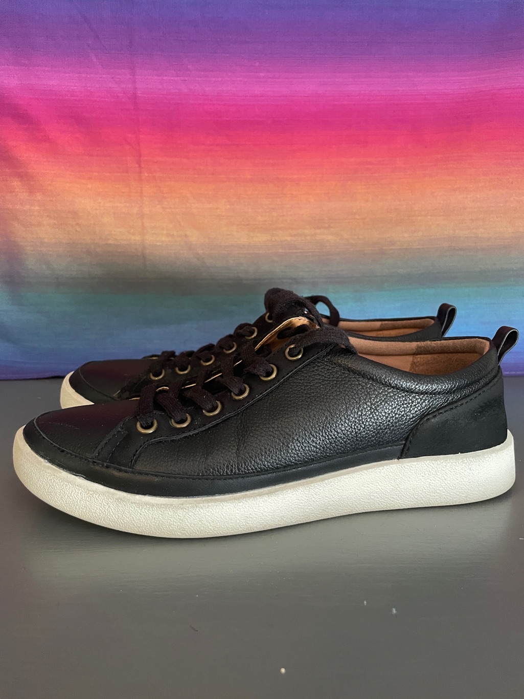 Vionic Winny Sneakers Womens 7.5 Black Leather Lace Up White Sole